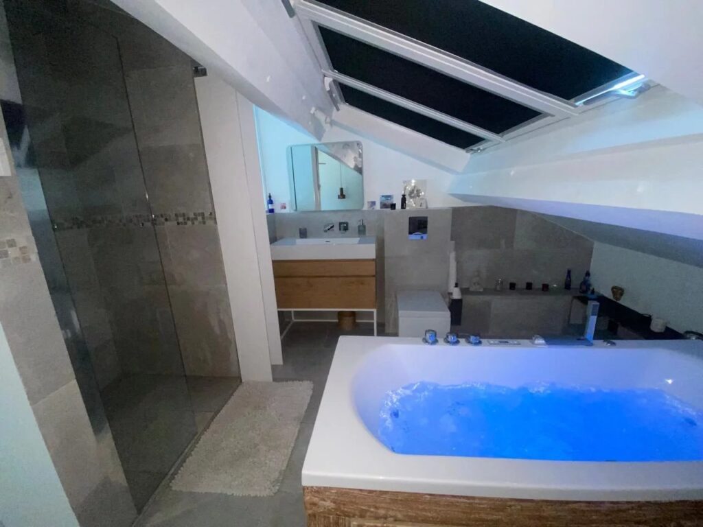 Location maison meublée 5 pièces 110 m²