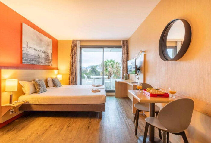 Location studio meublé 29 m²