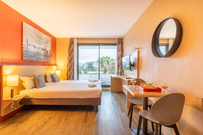Location studio meublé 29 m²